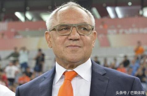 赛季16球西班牙锋霸：金元足球没用但中国足球绝对有戏！