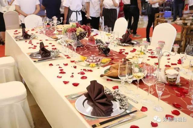 弥勒市旅游必去景点弥勒特色美食,云南弥勒美食百年老店