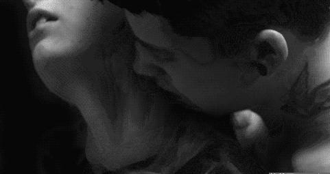 王小骞脖子颈纹很深怎么消除,儿童颈纹很深怎么消除