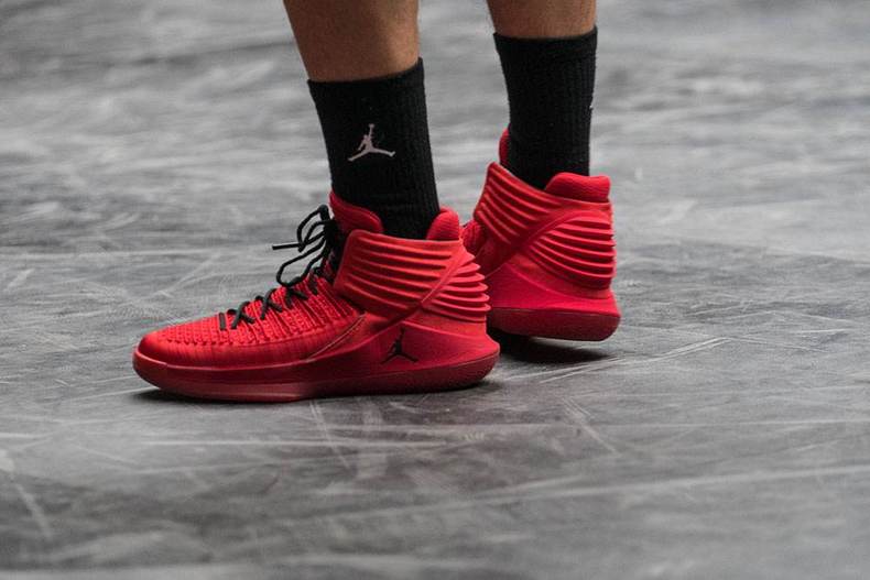 轻质舒适透气运动鞋学生党,低帮透气耐磨轻质百搭