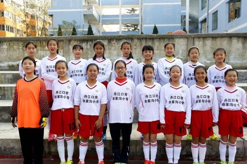 丹江口市中学足球联赛比赛,丹江口市实验小学三年级足球联赛