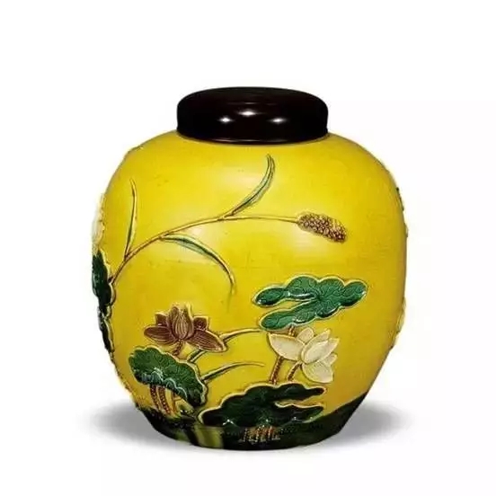 康熙素三彩的釉色,康熙素三彩存世量大吗