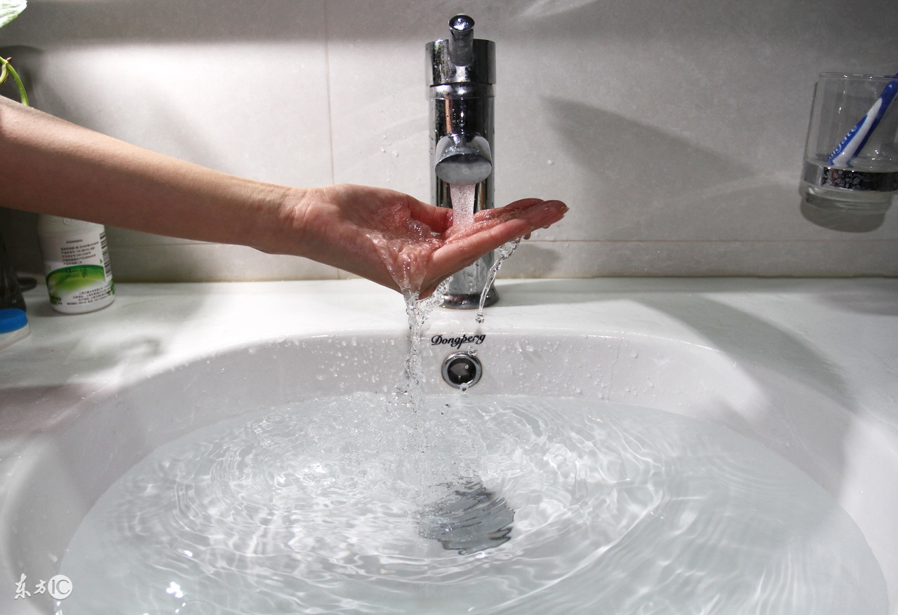 烫伤好了怎么知道留不留疤痕,烫伤后怎知道会不会起泡