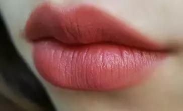 35W一支的口红，是贫穷限制了我的想象力！