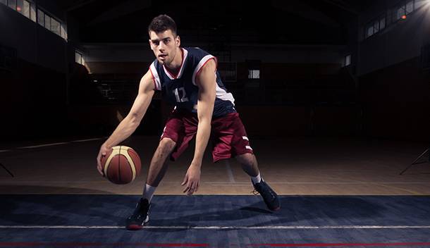 crossover另一只手接不住球,crossover防守撤步