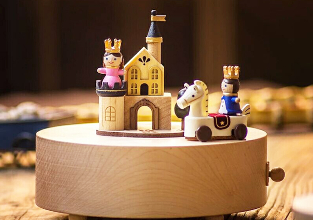 圣诞节，请送我一个八音盒