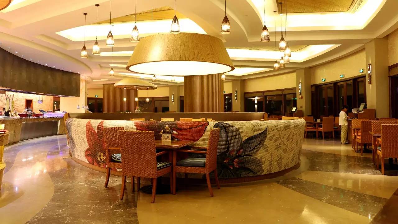 三亚万豪度假酒店攻略,三亚假日度假酒店攻略