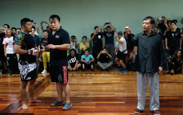 为什么很多武术高手很瘦,为什么传统武术的人个子都矮