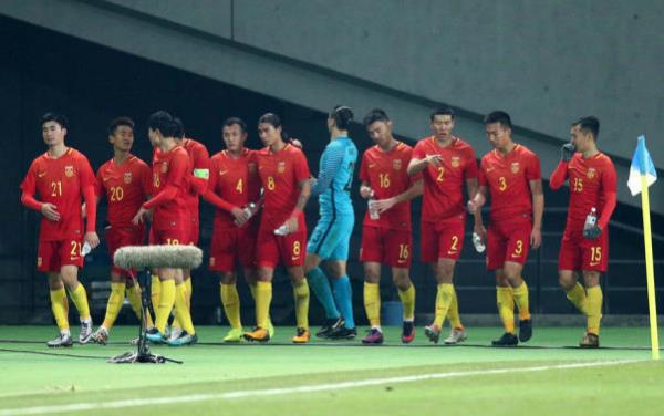 国足最差一战纪录,40强赛里皮带领国足在前四场