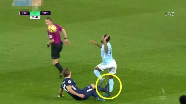 球员时代的瓜迪奥拉与波切蒂诺,瓜迪奥拉克洛普你们认为正常吗