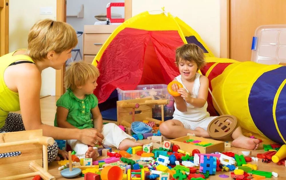 宝贝儿的第一套乐高,宝宝的第一个乐高作品