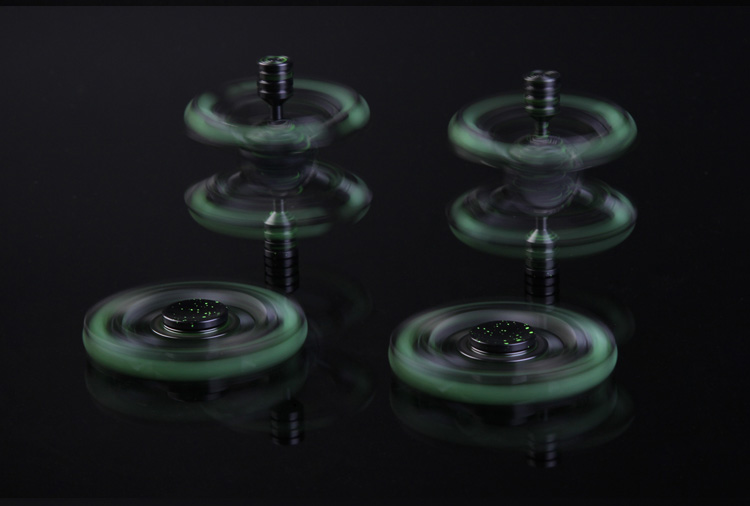 发光指尖陀螺限量版黑科技,发光炫酷指尖陀螺开箱