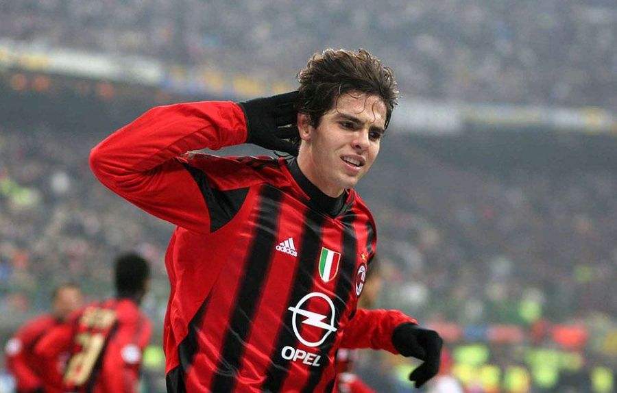 世界足球先生卡卡,天下足球卡卡退役特辑