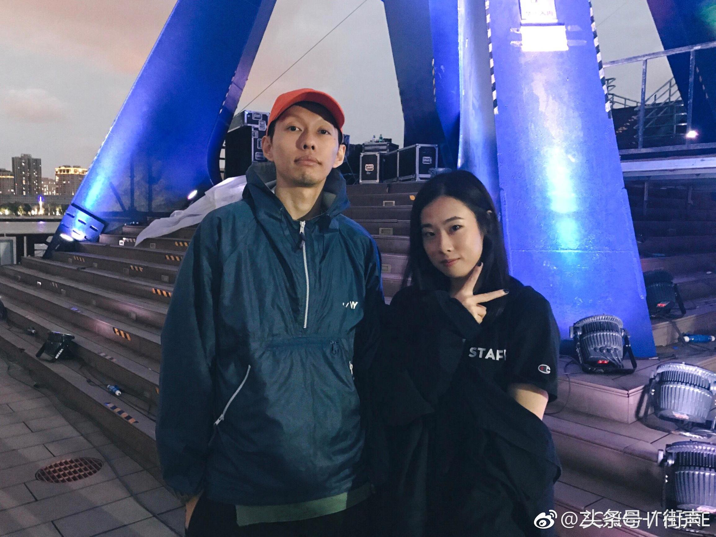 zc：“小透明”嘻哈少女前进中