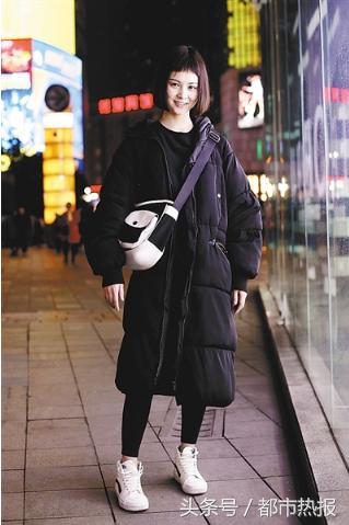 时装修身红色面包服,洋气时髦面包服