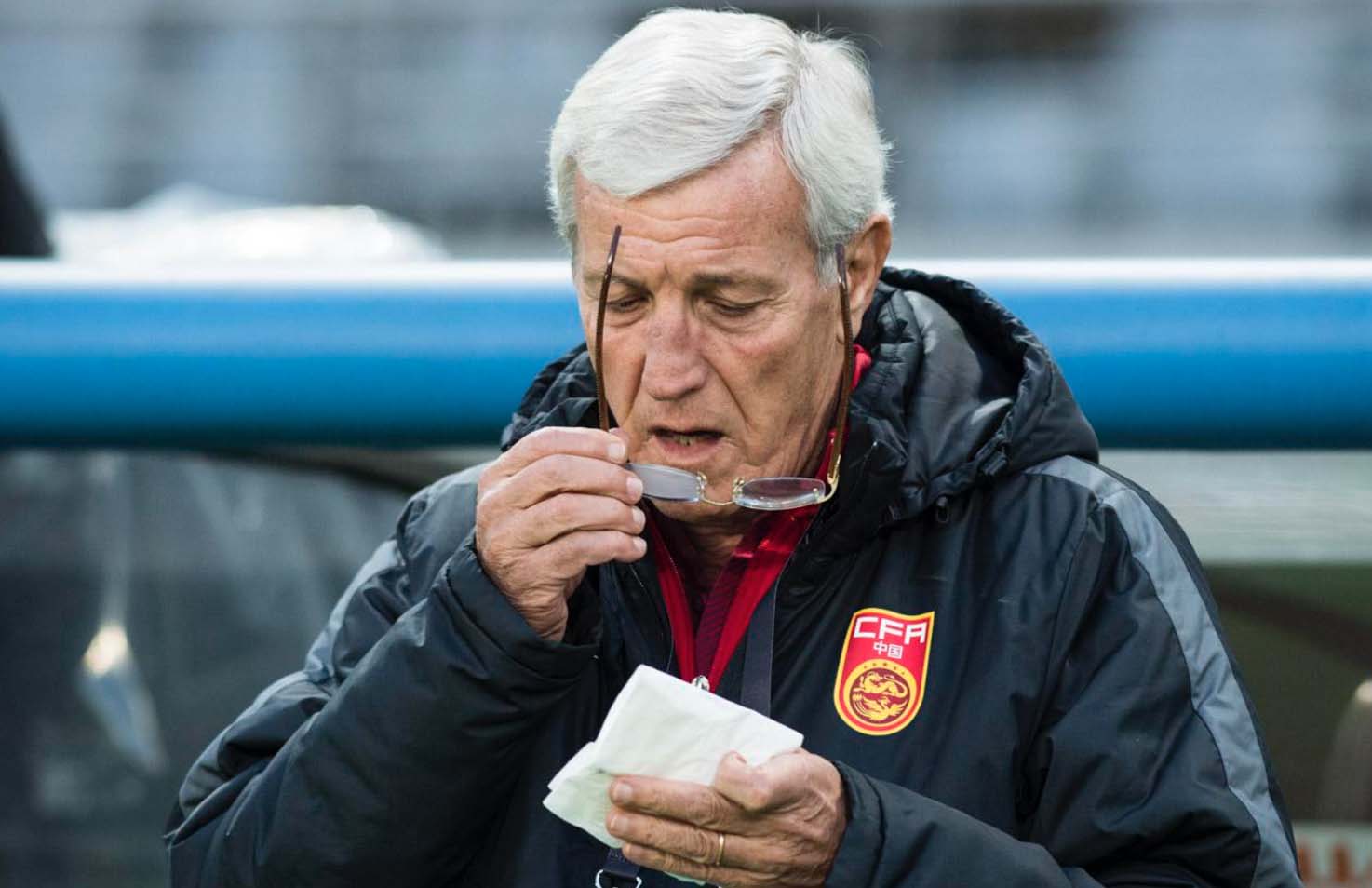 国足最差一战纪录,40强赛里皮带领国足在前四场