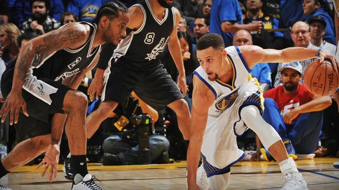 crossover另一只手接不住球,crossover防守撤步