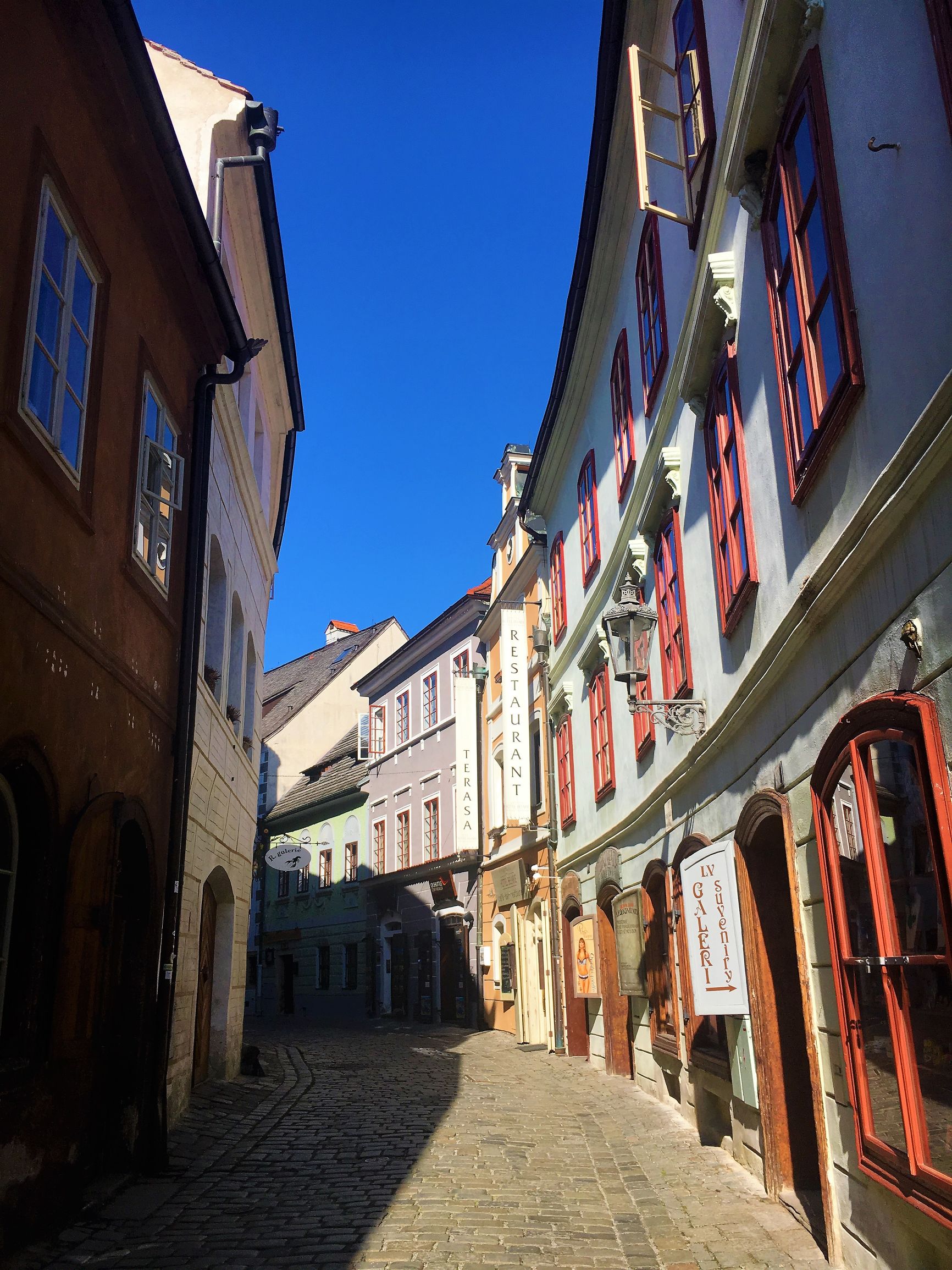 ck小镇一日游,穷游欧洲7天