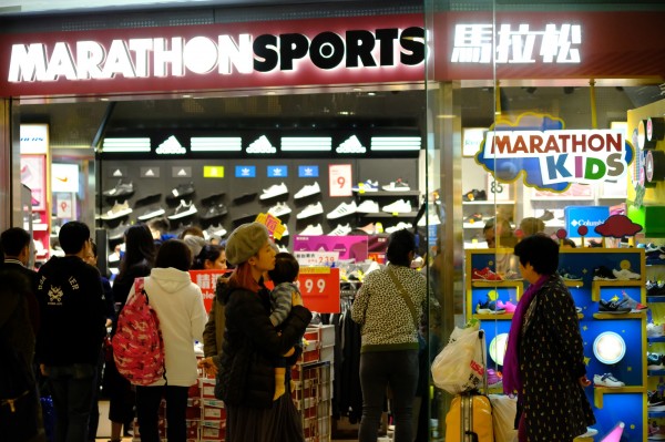 红翻天的小萌物带你激活圣诞季，还不快来瞧瞧？