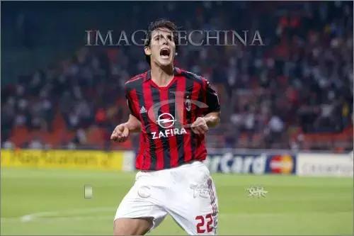 那个偷走人们初恋的足球美少男，终于在16年后说了分手！