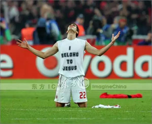 那个偷走人们初恋的足球美少男，终于在16年后说了分手！