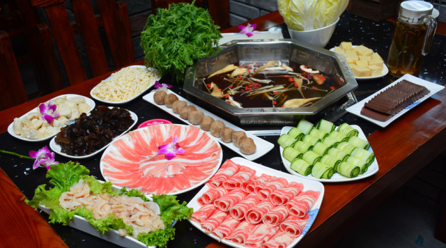 吃一次饭拉一次怎么回事,吃火锅就肚子疼拉肚子是怎么回事