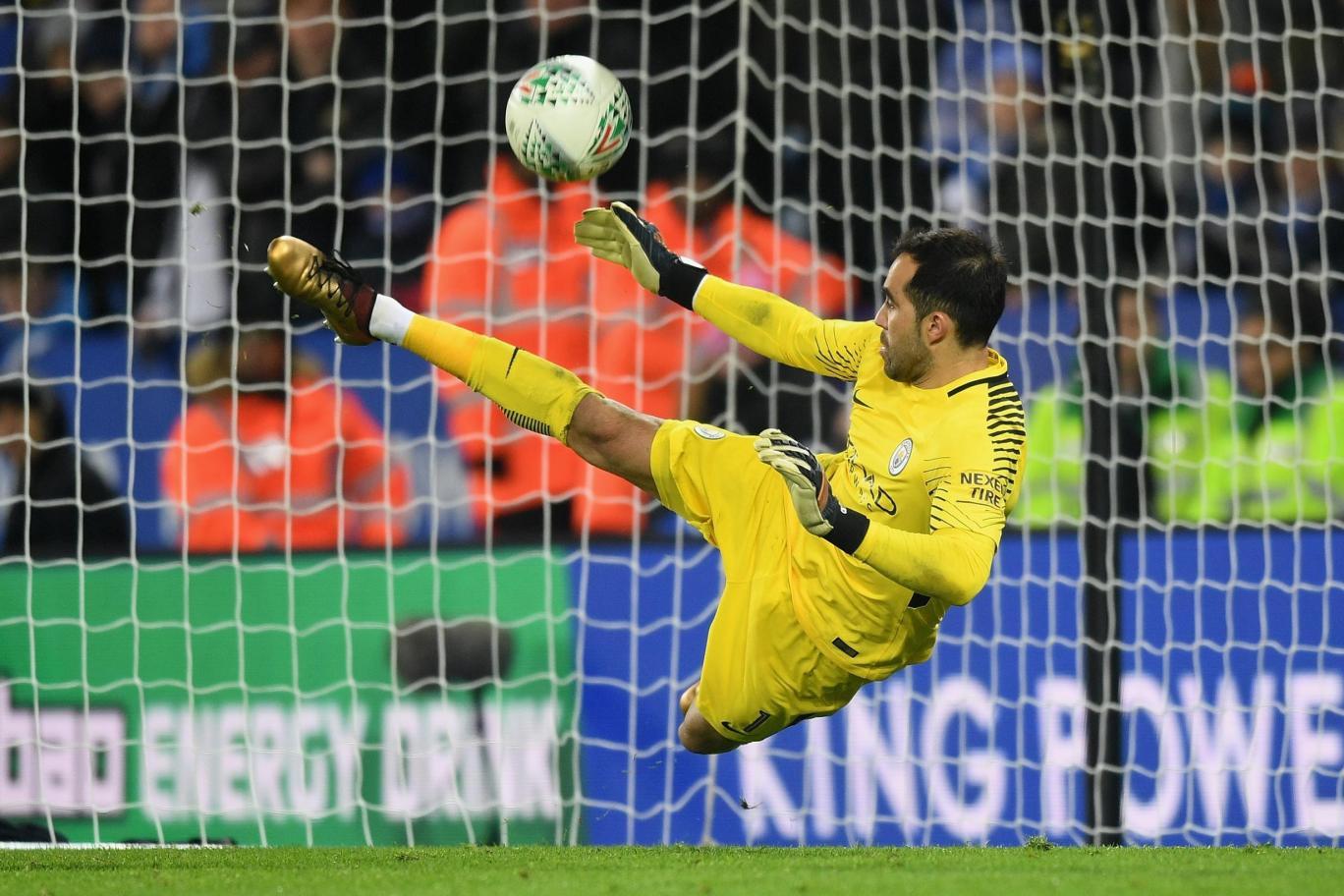 梅西把c罗打哭了,梅西打哭c罗