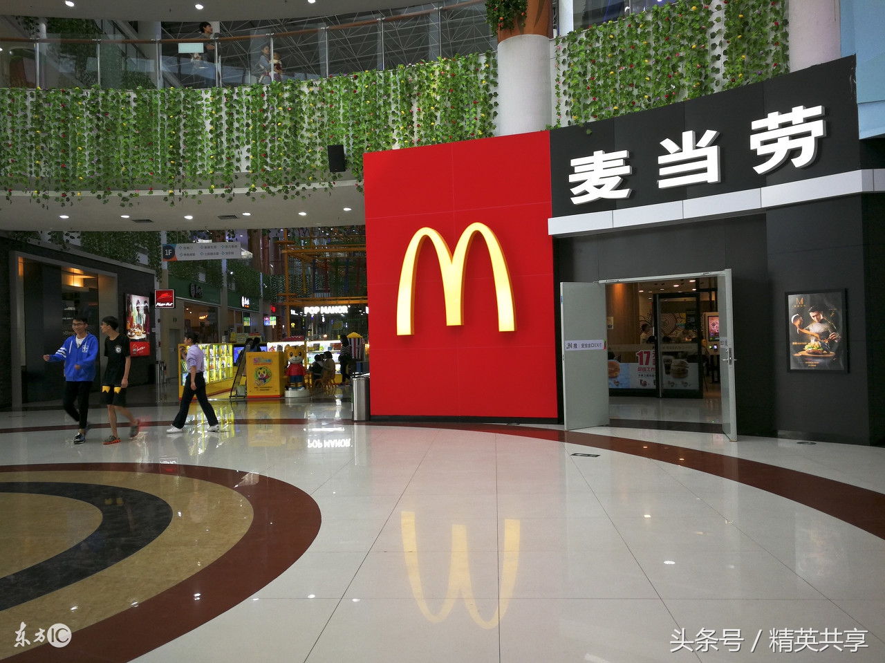 这是2017年微信朋友圈的精华版，每个月就一条，值得收藏