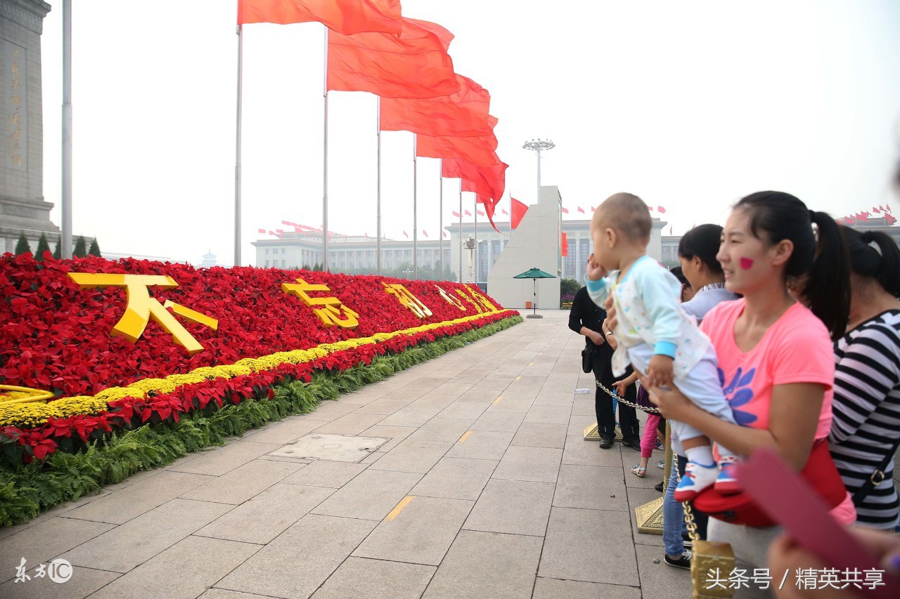 这是2017年微信朋友圈的精华版，每个月就一条，值得收藏