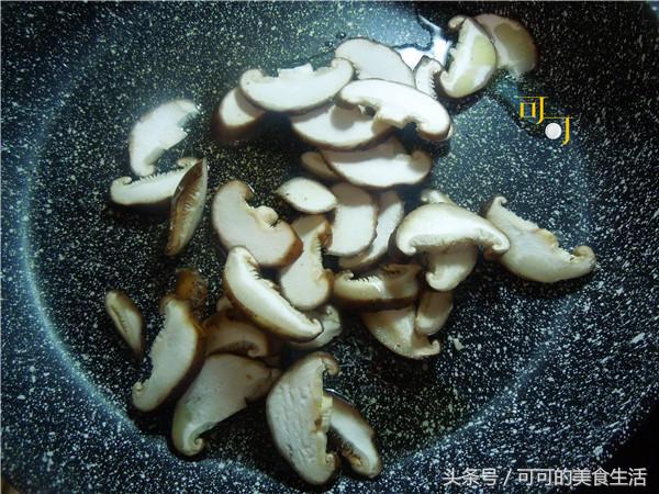 简单的年糕汤,没有配菜的年糕做法