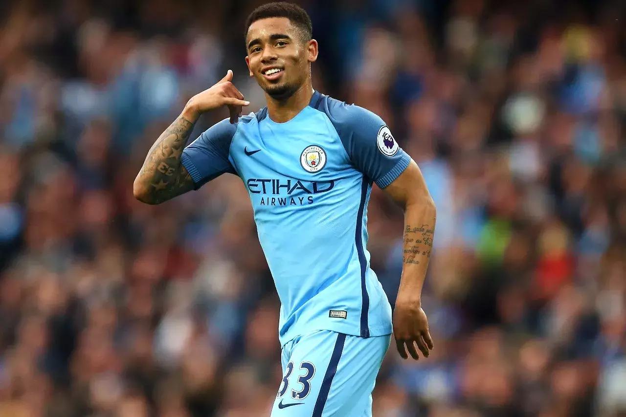 这个20岁的天才少年，会让全世界都爱上足球！