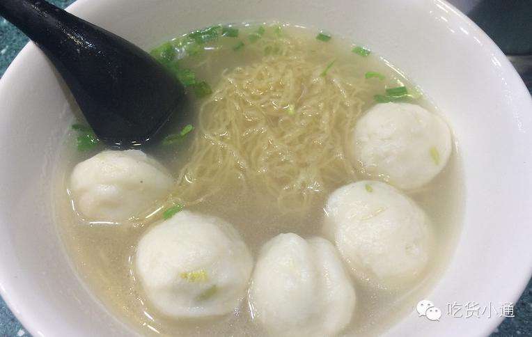 终于吃到了！排了1个小时队！王菲、梁朝伟，这里也去过