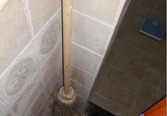 卫生间空调检修口封堵最佳方法,卫生间管道没有吊洞封堵怎么补救