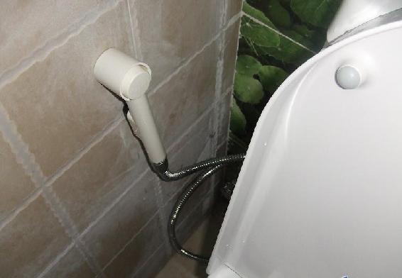 卫生间空调检修口封堵最佳方法,卫生间管道没有吊洞封堵怎么补救