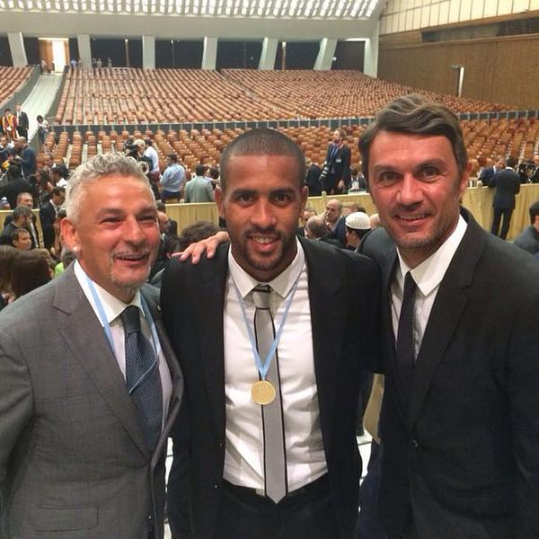 巴乔跟马尔蒂尼谁才是意大利老大,巴乔在老马尔蒂尼打了几场比赛