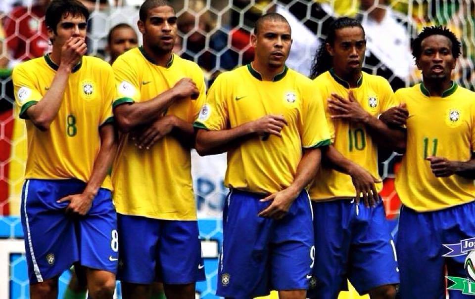 巴乔跟马尔蒂尼谁才是意大利老大,巴乔在老马尔蒂尼打了几场比赛