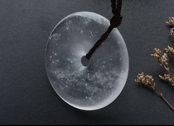 水沫玉是哪个地方的,水沫玉和翡翠区别