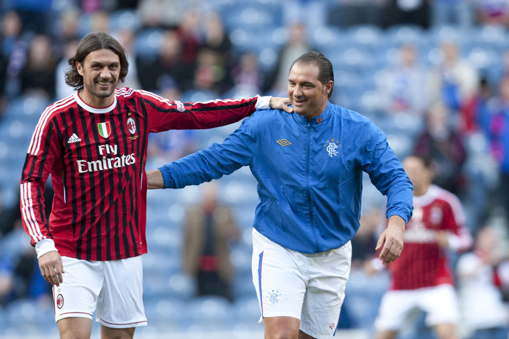 巴乔跟马尔蒂尼谁才是意大利老大,巴乔在老马尔蒂尼打了几场比赛