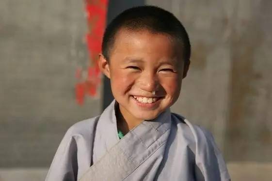 上海时装周博主视频,上海时装周时尚博主