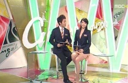 豪放女主持*光春**外泄:衣不遮体当众裸露!