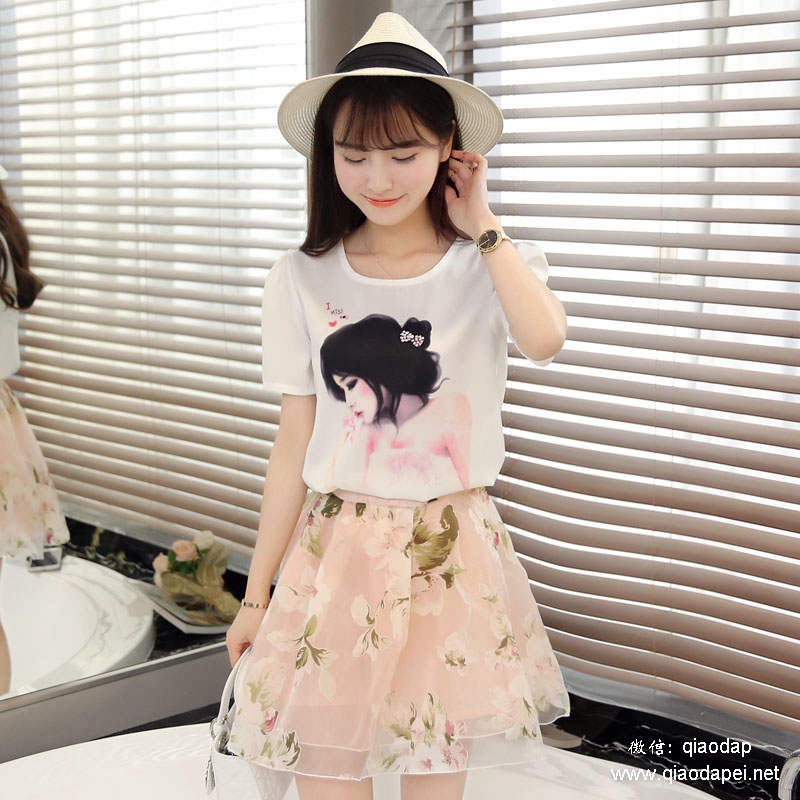 时尚裙装，让你瞬间从土肥圆变成snake精！