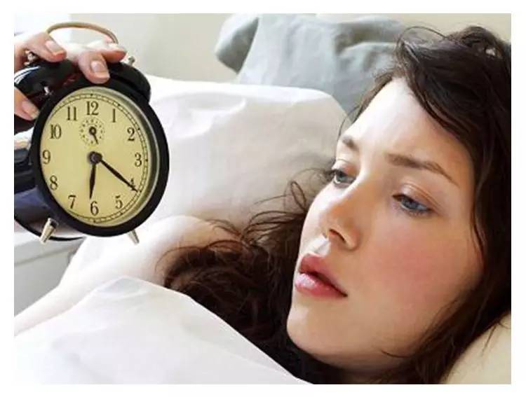 新妈妈手腕疼怎么治疗,新妈妈产后恢复妙招大全