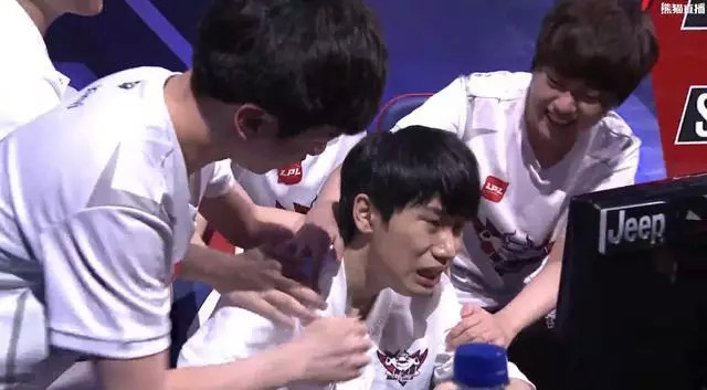 mouse鍜宮arin,rog閾舵渤鎴樿埌