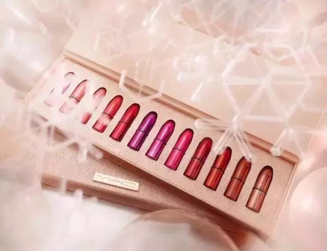 29-30岁男友圣诞礼物推荐,求推荐送给情侣的圣诞礼物