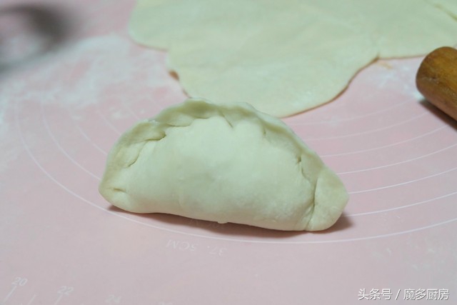 冬至不想吃饺子还有什么新花样,烫面大蒸饺的家常做法大全