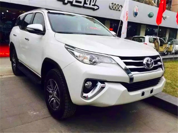 兰德酷路泽途乐路虎卫士谁更耐用,途乐路虎2022款落地价多少钱