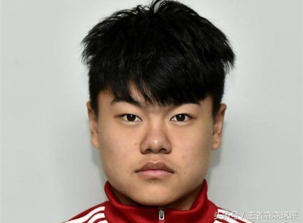 点评国足26人名单,u23球员对韦世豪的评价