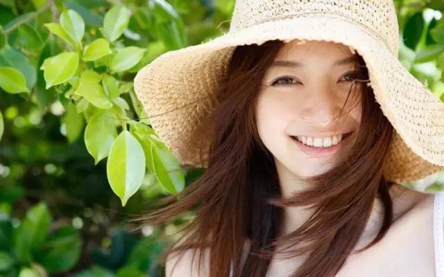 上火长痘痘怎么办了？护肤小妙招帮你忙！