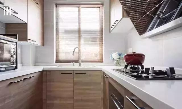 德芙巧克力法国广告女主角,德芙巧克力广告最新女主角