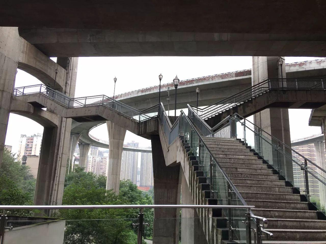 佛山坐高铁可以去重庆吗,在佛山坐高铁去重庆要多久